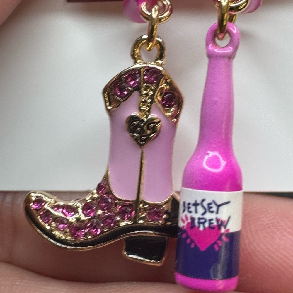 Betsey Johnson Mismatched Earrings. NWT. - Picture 2 of 3